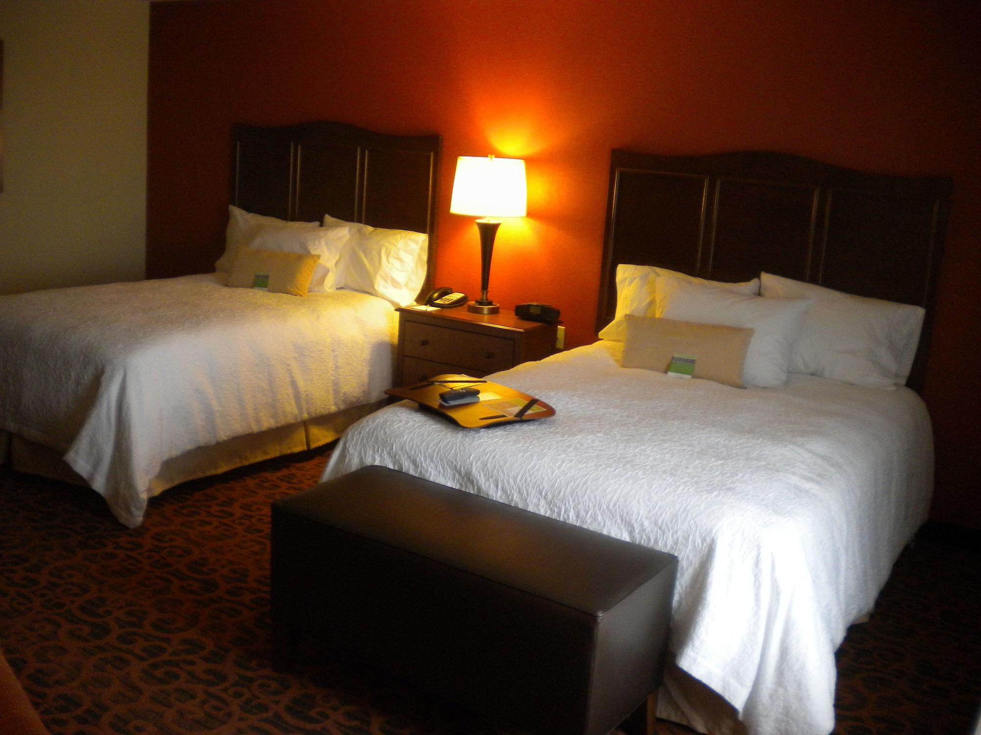 Hampton Inn & Suites Cincinnati / Uptown - University Area Zewnętrze zdjęcie
