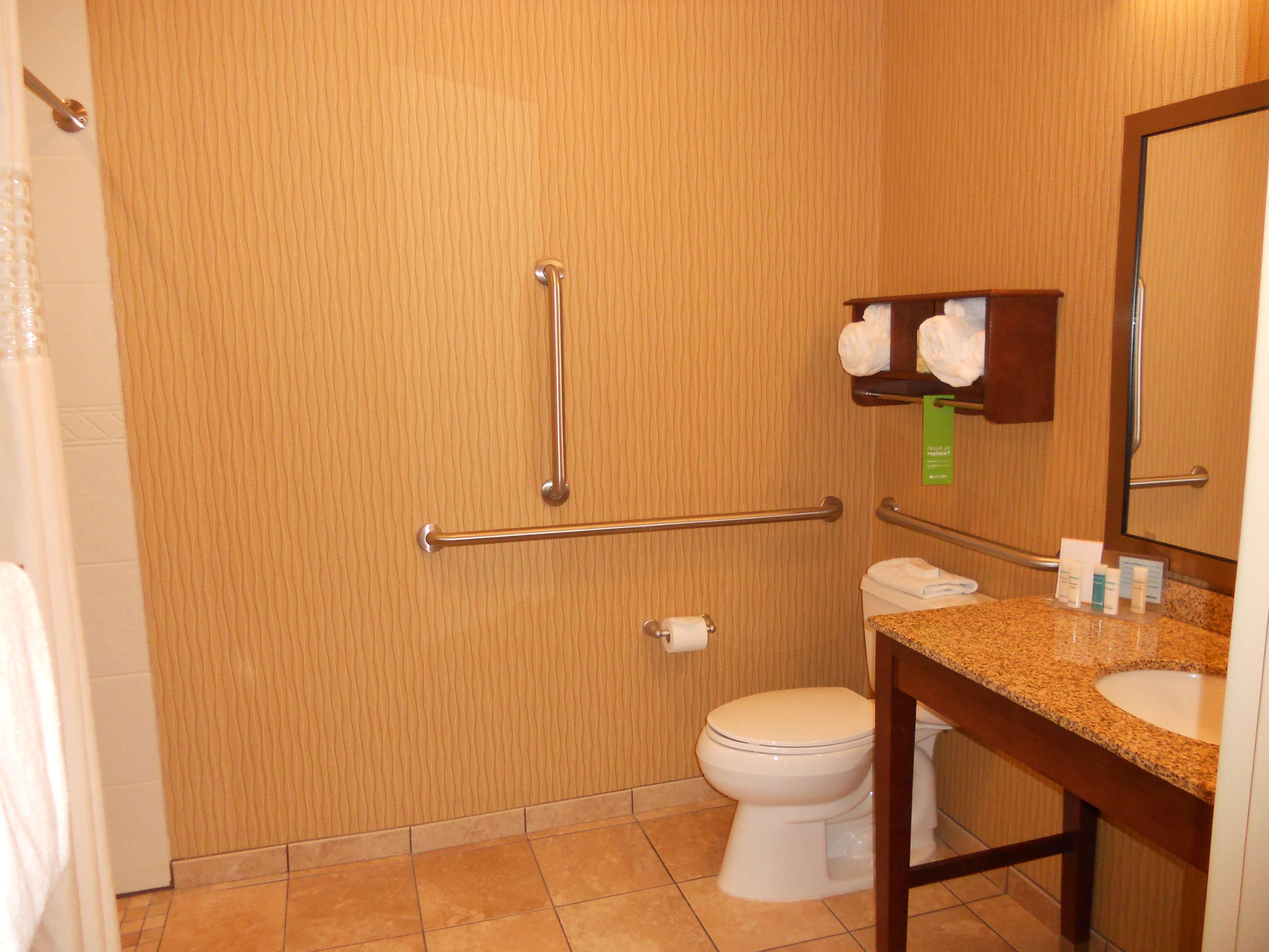 Hampton Inn & Suites Cincinnati / Uptown - University Area Zewnętrze zdjęcie