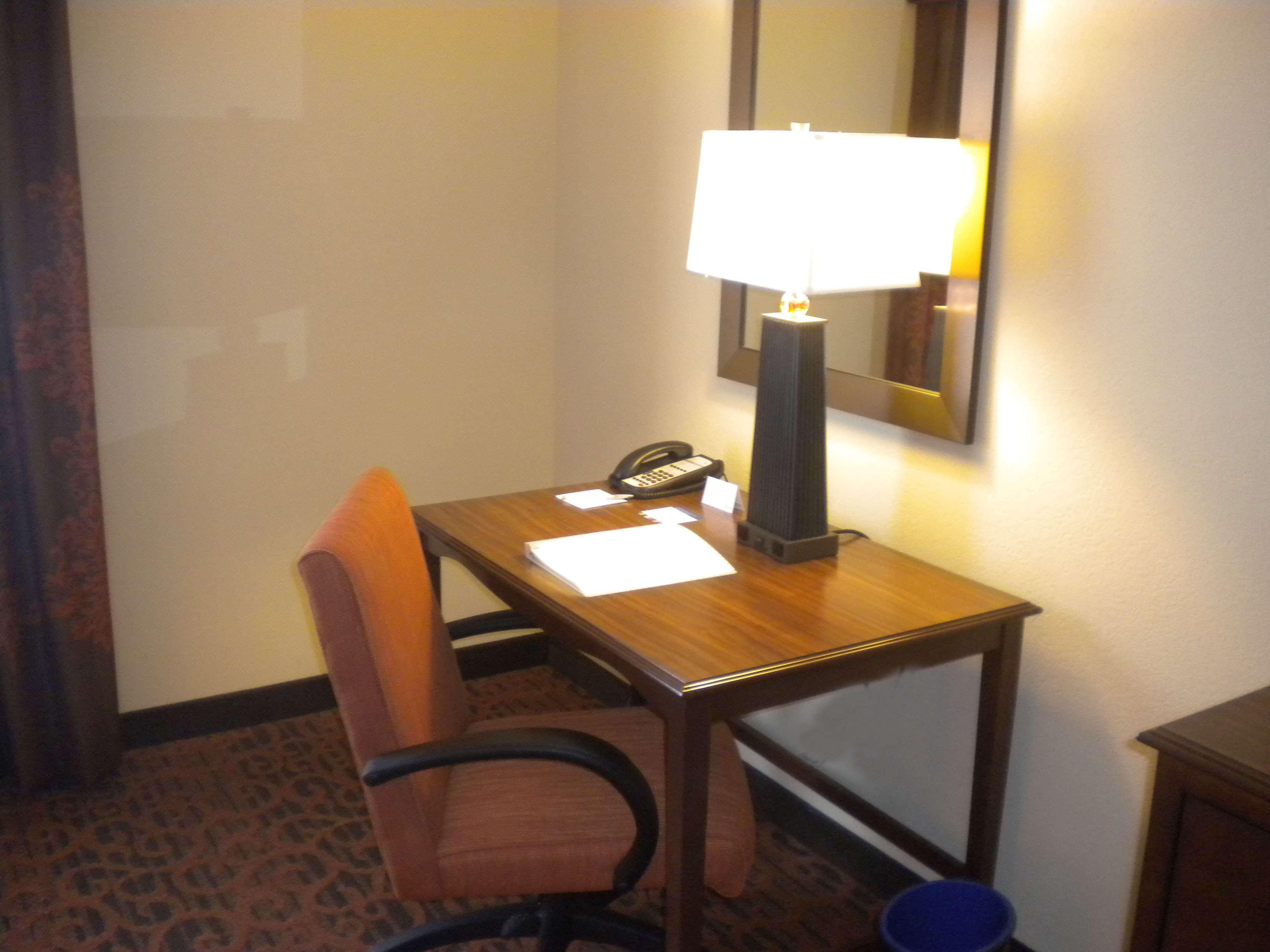 Hampton Inn & Suites Cincinnati / Uptown - University Area Pokój zdjęcie