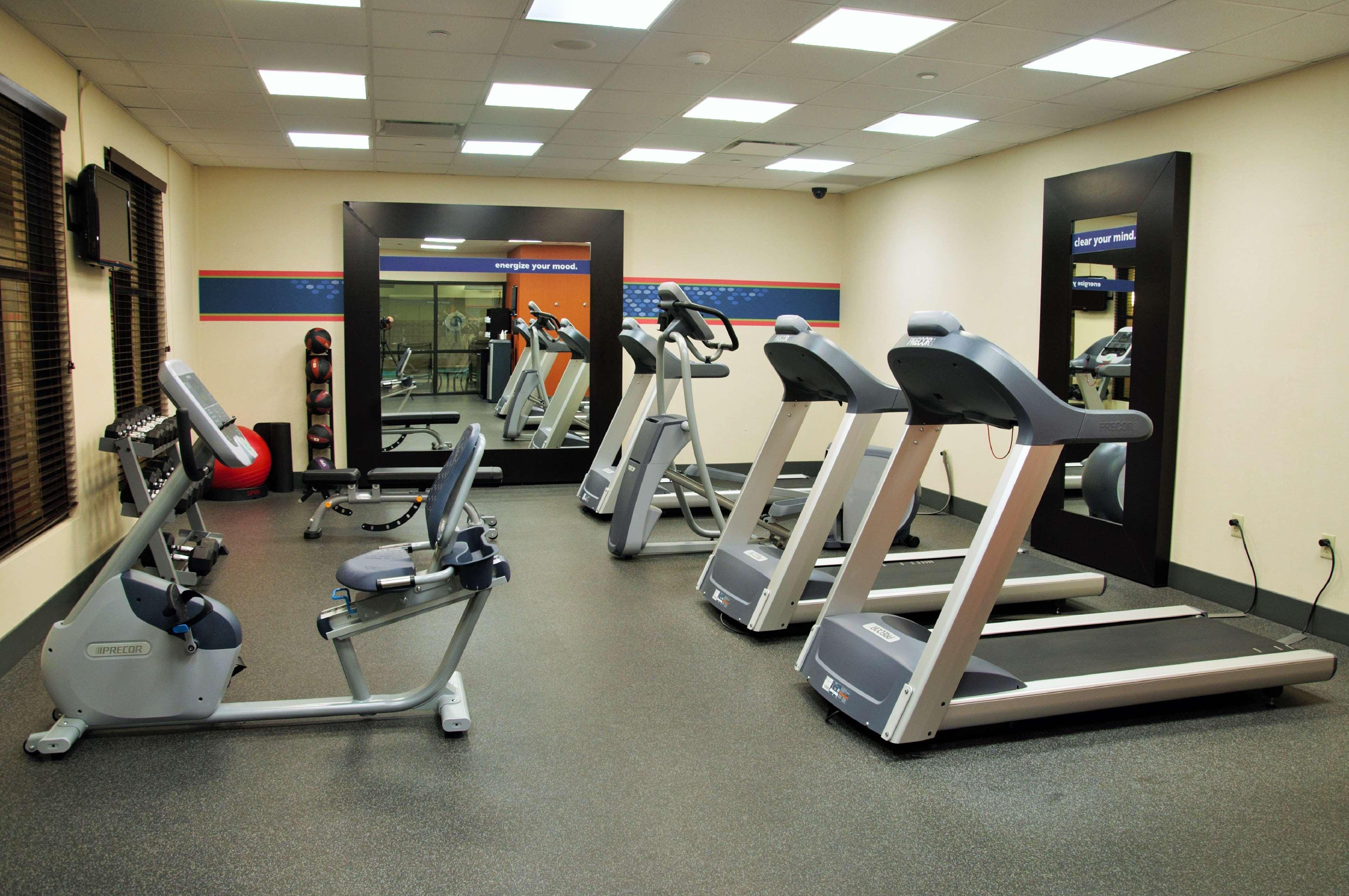 Hampton Inn & Suites Cincinnati / Uptown - University Area Zewnętrze zdjęcie
