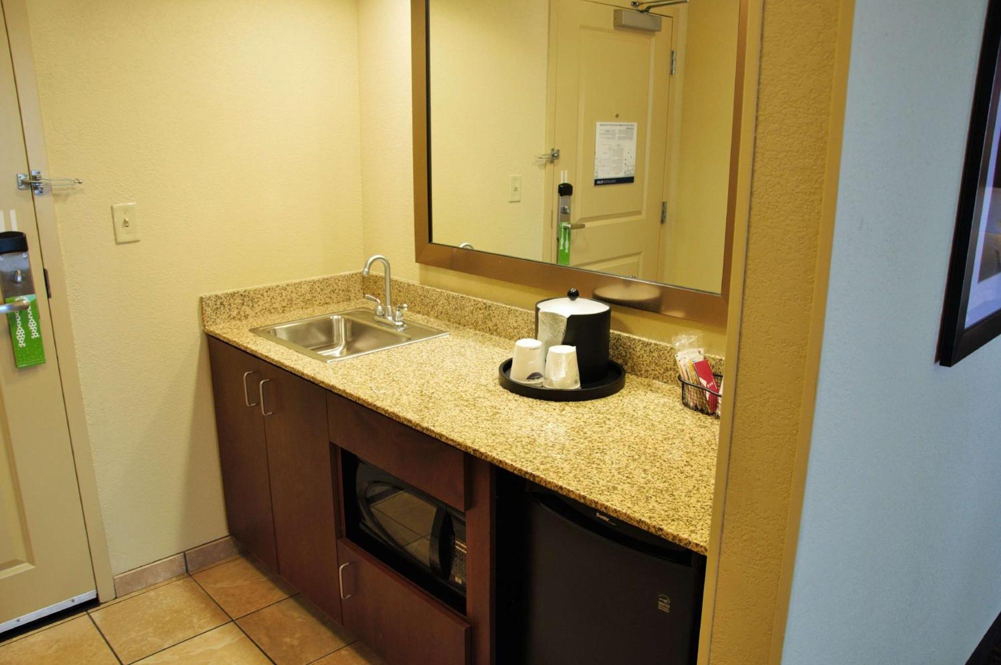 Hampton Inn & Suites Cincinnati / Uptown - University Area Zewnętrze zdjęcie